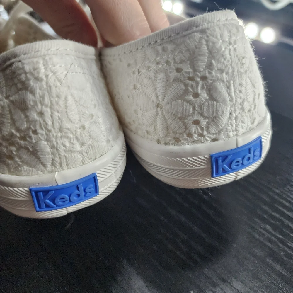 NWOT Keds Champion Festival Eyelet Lace Up Sneakers - Size 9.5 - Picture 4 of 10